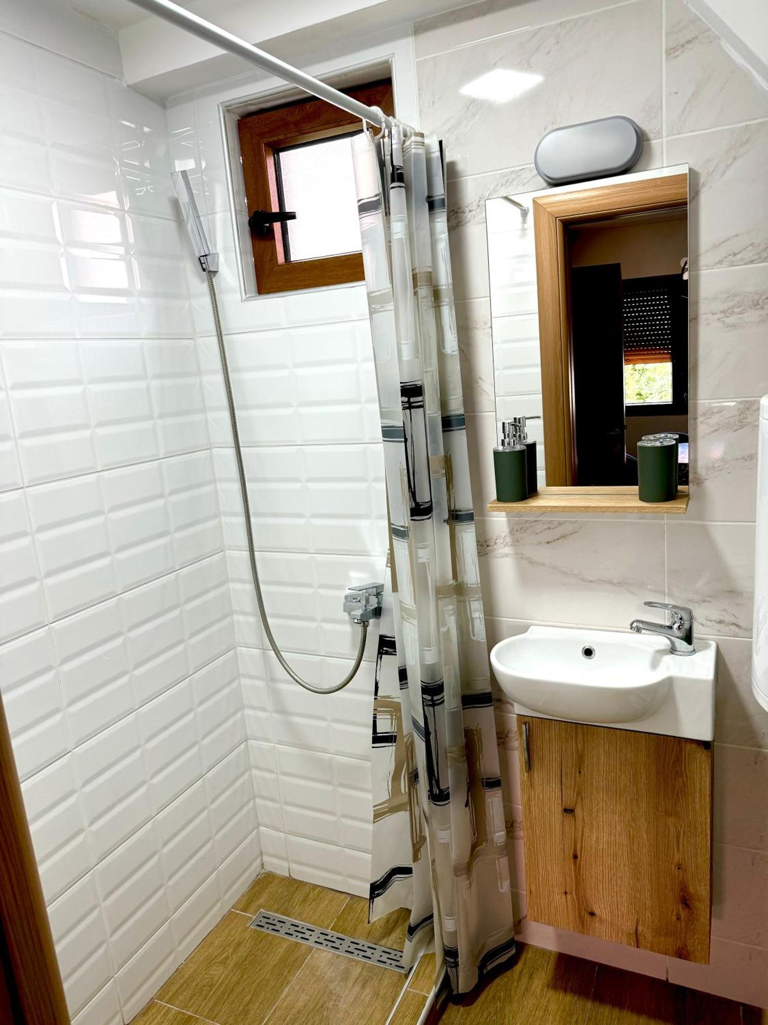 Modern In Center Apartman Žabljak Kültér fotó